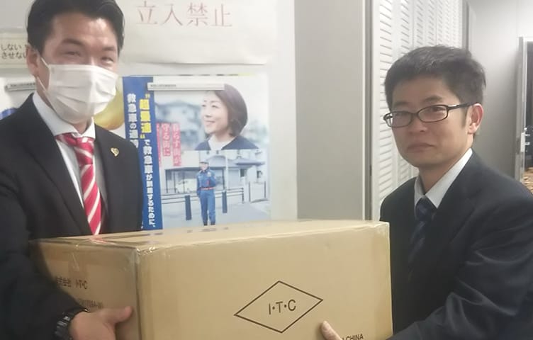 各自治体に20,000枚のマスクを寄付